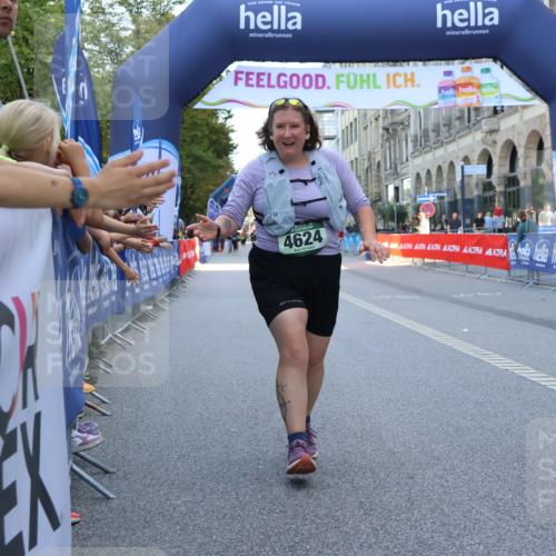 07.09.2025 - BARMER Alsterlauf Strokosch-Dieckow http://msf.ph/oto/8728924 07.09.2025 10:31:06 Ziel 2001, 4388, 5599 meine-sportfotos.de