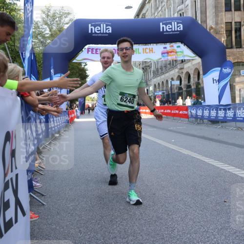 07.09.2025 - BARMER Alsterlauf Strokosch-Dieckow http://msf.ph/oto/8728947 07.09.2025 10:31:01 Ziel 2001, 2563, 4388, 5537, 5599 meine-sportfotos.de