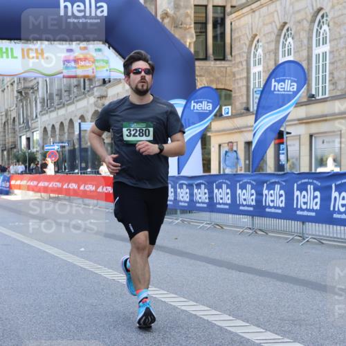 07.09.2025 - BARMER Alsterlauf Strokosch-Dieckow http://msf.ph/oto/8728963 07.09.2025 10:30:35 Ziel 3324, 3451, 6239 meine-sportfotos.de
