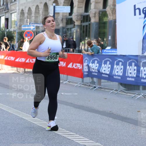 07.09.2025 - BARMER Alsterlauf Strokosch-Dieckow http://msf.ph/oto/8728998 07.09.2025 10:30:10 Ziel 4624 meine-sportfotos.de