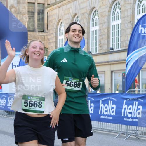 07.09.2025 - BARMER Alsterlauf Strokosch-Dieckow http://msf.ph/oto/8729227 07.09.2025 10:28:25 Ziel 2485, 3542, 3553, 4688, 4689, 4804, 5985 meine-sportfotos.de