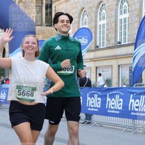 07.09.2025 - BARMER Alsterlauf Strokosch-Dieckow http://msf.ph/oto/8729234 07.09.2025 10:28:25 Ziel 2485, 3542, 3553, 4688, 4689, 4804, 5985 meine-sportfotos.de