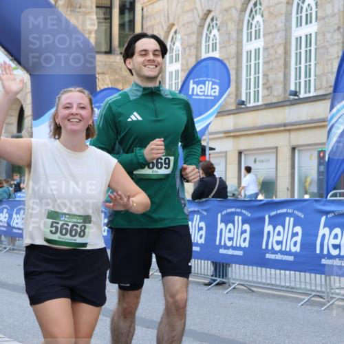 07.09.2025 - BARMER Alsterlauf Strokosch-Dieckow http://msf.ph/oto/8729236 07.09.2025 10:28:25 Ziel 2485, 3542, 3553, 4688, 4689, 4804, 5985 meine-sportfotos.de