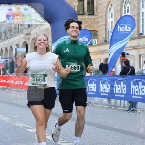 07.09.2025 - BARMER Alsterlauf Strokosch-Dieckow http://msf.ph/oto/8729252 07.09.2025 10:28:24 Ziel 2485, 3542, 3553, 4688, 4689, 4804, 5985 meine-sportfotos.de