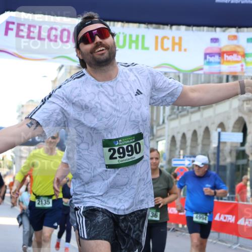 07.09.2025 - BARMER Alsterlauf Strokosch-Dieckow http://msf.ph/oto/8729312 07.09.2025 10:28:09 Ziel 2052, 2714, 2848, 4688, 4689, 5222, 5755, 5985, 6111, 6112, 6346 meine-sportfotos.de