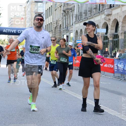07.09.2025 - BARMER Alsterlauf Strokosch-Dieckow http://msf.ph/oto/8729322 07.09.2025 10:28:07 Ziel 2052, 2714, 2848, 4688, 4689, 5222, 5755, 5985, 6111, 6112, 6346 meine-sportfotos.de