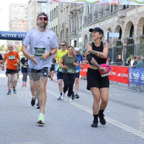 07.09.2025 - BARMER Alsterlauf Strokosch-Dieckow http://msf.ph/oto/8729327 07.09.2025 10:28:07 Ziel 2052, 2714, 2848, 4688, 4689, 5222, 5755, 5985, 6111, 6112, 6346 meine-sportfotos.de