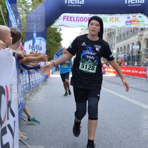 07.09.2025 - BARMER Alsterlauf Strokosch-Dieckow http://msf.ph/oto/8729372 07.09.2025 10:27:45 Ziel 2069, 2070, 2771, 3508, 5097, 5098, 5668, 5669, 6224 meine-sportfotos.de