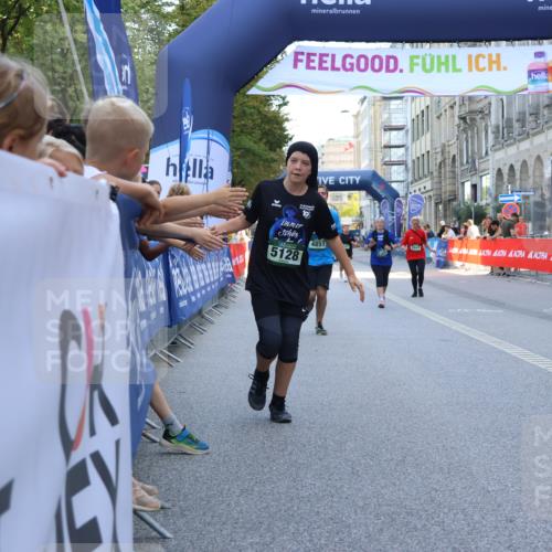 07.09.2025 - BARMER Alsterlauf Strokosch-Dieckow http://msf.ph/oto/8729384 07.09.2025 10:27:44 Ziel 2771, 3508, 5097, 5098, 5668, 5669, 6224 meine-sportfotos.de