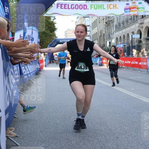 07.09.2025 - BARMER Alsterlauf Strokosch-Dieckow http://msf.ph/oto/8729398 07.09.2025 10:27:40 Ziel 5097, 5098, 5275, 5276, 5668, 5669, 6224 meine-sportfotos.de