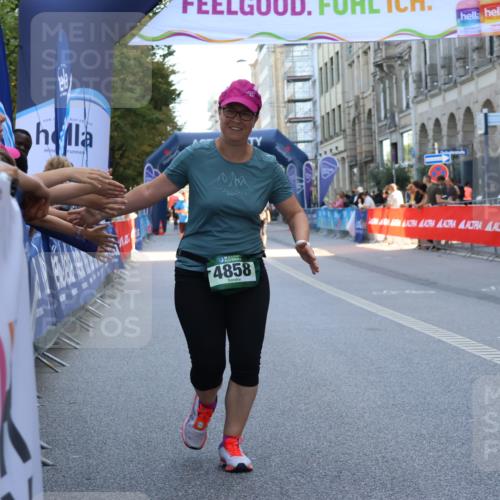 07.09.2025 - BARMER Alsterlauf Strokosch-Dieckow http://msf.ph/oto/8729423 07.09.2025 10:27:28 Ziel 2135, 2136, 2239, 2990, 3746, 4994, 5275, 5276 meine-sportfotos.de