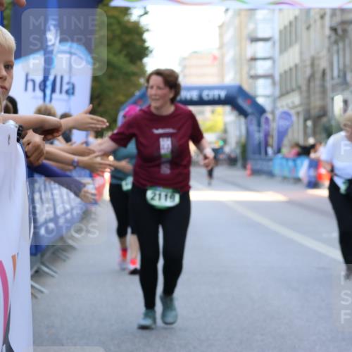07.09.2025 - BARMER Alsterlauf Strokosch-Dieckow http://msf.ph/oto/8729433 07.09.2025 10:27:25 Ziel 2135, 2136, 2239, 2990, 3003, 3746, 4994, 5275, 5276 meine-sportfotos.de