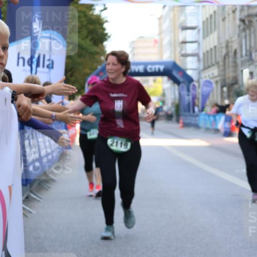 07.09.2025 - BARMER Alsterlauf Strokosch-Dieckow http://msf.ph/oto/8729435 07.09.2025 10:27:25 Ziel 2135, 2136, 2239, 2990, 3003, 3746, 4994, 5275, 5276 meine-sportfotos.de
