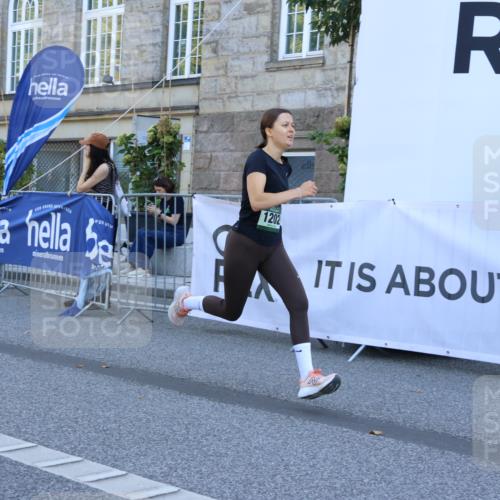 07.09.2025 - BARMER Alsterlauf Strokosch-Dieckow http://msf.ph/oto/8729438 07.09.2025 11:54:02 Ziel  meine-sportfotos.de