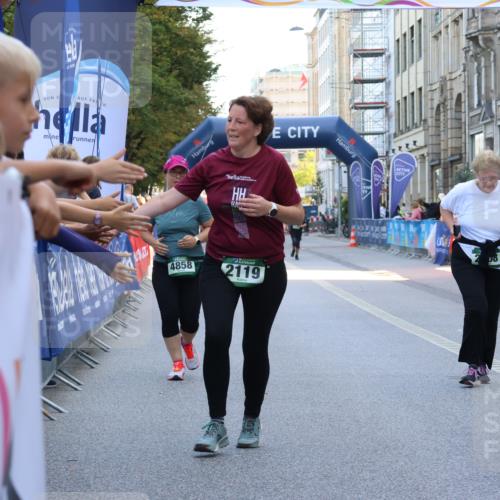 07.09.2025 - BARMER Alsterlauf Strokosch-Dieckow http://msf.ph/oto/8729441 07.09.2025 10:27:25 Ziel 2135, 2136, 2239, 2990, 3003, 3746, 4994, 5275, 5276 meine-sportfotos.de