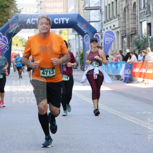 07.09.2025 - BARMER Alsterlauf Strokosch-Dieckow http://msf.ph/oto/8729448 07.09.2025 10:27:19 Ziel 2135, 2136, 2239, 2441, 2990, 3003, 3746, 4994, 5128 meine-sportfotos.de