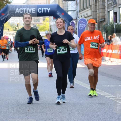07.09.2025 - BARMER Alsterlauf Strokosch-Dieckow http://msf.ph/oto/8729494 07.09.2025 10:27:03 Ziel 2439, 2441, 4851, 5128, 6301 meine-sportfotos.de