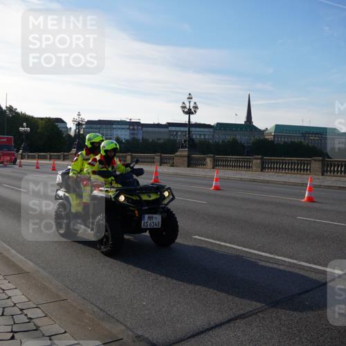 07.09.2025 - BARMER Alsterlauf Yannick Fuchs http://msf.ph/oto/8729567 07.09.2025 08:51:55 Laufen 6148 meine-sportfotos.de