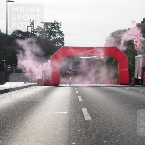 07.09.2025 - BARMER Alsterlauf Yannick Fuchs http://msf.ph/oto/8729605 07.09.2025 08:56:33 Laufen  meine-sportfotos.de