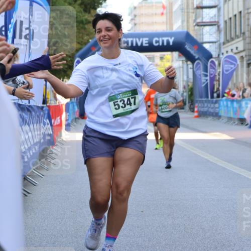 07.09.2025 - BARMER Alsterlauf Strokosch-Dieckow http://msf.ph/oto/8729618 07.09.2025 10:26:53 Ziel 2008, 2439, 4858, 6171 meine-sportfotos.de