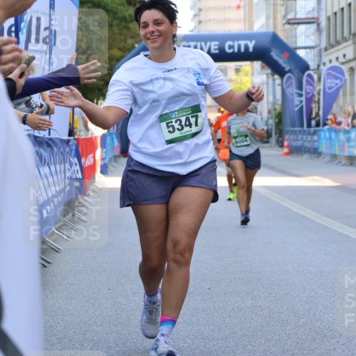 07.09.2025 - BARMER Alsterlauf Strokosch-Dieckow http://msf.ph/oto/8729625 07.09.2025 10:26:53 Ziel 2008, 2439, 4858, 6171 meine-sportfotos.de