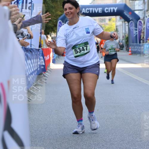 07.09.2025 - BARMER Alsterlauf Strokosch-Dieckow http://msf.ph/oto/8729642 07.09.2025 10:26:53 Ziel 2008, 2439, 4858, 6171 meine-sportfotos.de