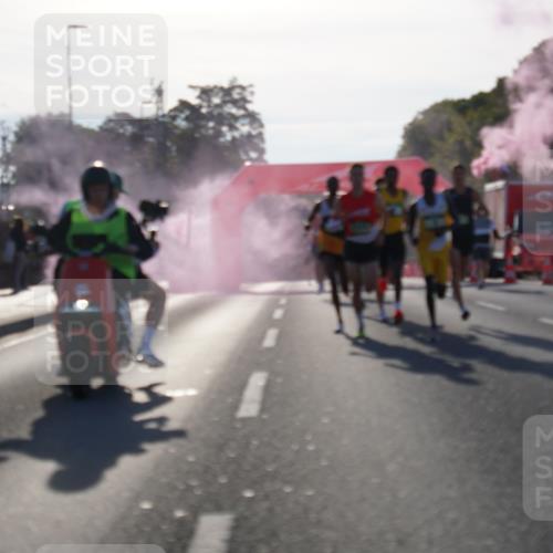 07.09.2025 - BARMER Alsterlauf Yannick Fuchs http://msf.ph/oto/8729654 07.09.2025 08:56:38 Laufen  meine-sportfotos.de