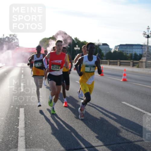 07.09.2025 - BARMER Alsterlauf Yannick Fuchs http://msf.ph/oto/8729683 07.09.2025 08:56:40 Laufen 8354 meine-sportfotos.de
