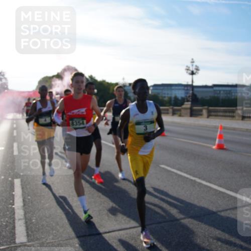 07.09.2025 - BARMER Alsterlauf Yannick Fuchs http://msf.ph/oto/8729685 07.09.2025 08:56:40 Laufen 8354 meine-sportfotos.de
