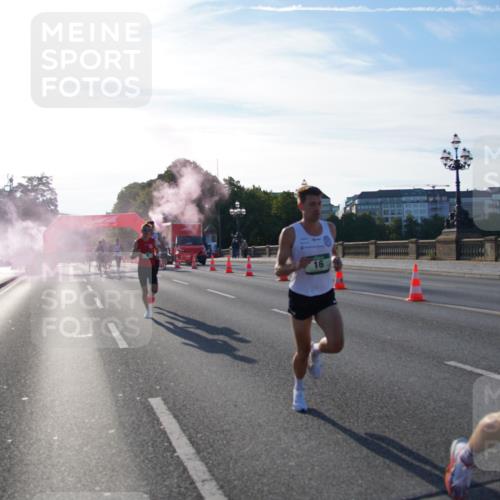 07.09.2025 - BARMER Alsterlauf Yannick Fuchs http://msf.ph/oto/8729699 07.09.2025 08:56:41 Laufen 16, 815 meine-sportfotos.de