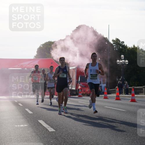 07.09.2025 - BARMER Alsterlauf Yannick Fuchs http://msf.ph/oto/8729721 07.09.2025 08:56:44 Laufen 4118, 10, 4744, 15, 4969 meine-sportfotos.de