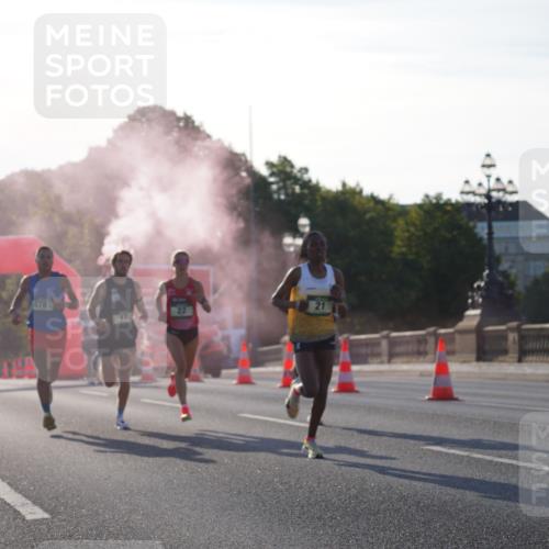 07.09.2025 - BARMER Alsterlauf Yannick Fuchs http://msf.ph/oto/8729772 07.09.2025 08:56:50 Laufen 5783, 17, 21 meine-sportfotos.de