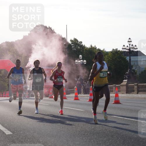 07.09.2025 - BARMER Alsterlauf Yannick Fuchs http://msf.ph/oto/8729778 07.09.2025 08:56:50 Laufen 5783, 17, 22, 21 meine-sportfotos.de