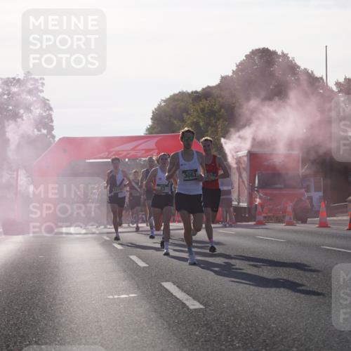 07.09.2025 - BARMER Alsterlauf Yannick Fuchs http://msf.ph/oto/8729793 07.09.2025 08:56:54 Laufen 8374, 3083 meine-sportfotos.de