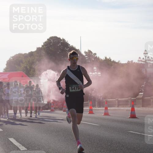 07.09.2025 - BARMER Alsterlauf Yannick Fuchs http://msf.ph/oto/8729820 07.09.2025 08:56:58 Laufen 5747, 539, 3396, 203, 5472 meine-sportfotos.de