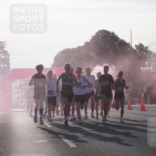 07.09.2025 - BARMER Alsterlauf Yannick Fuchs http://msf.ph/oto/8729827 07.09.2025 08:57:00 Laufen 8199, 5826, 5747, 96, 4136, 203, 3966, 428 meine-sportfotos.de