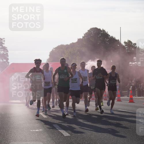 07.09.2025 - BARMER Alsterlauf Yannick Fuchs http://msf.ph/oto/8729829 07.09.2025 08:57:00 Laufen 8199, 5747, 4130, 203, 5396, 5826, 3966, 428 meine-sportfotos.de