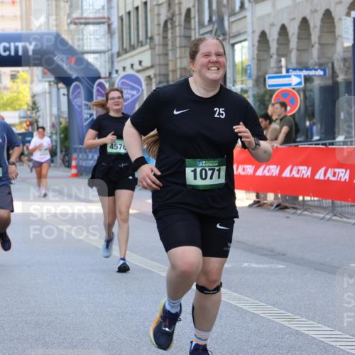 07.09.2025 - BARMER Alsterlauf Strokosch-Dieckow http://msf.ph/oto/8729831 07.09.2025 10:26:34 Ziel 2119, 2179, 3968, 4143, 4144, 4713, 4858, 5327, 8300, 8341 meine-sportfotos.de