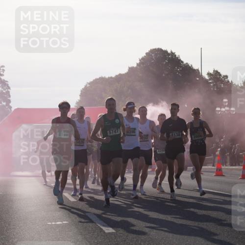 07.09.2025 - BARMER Alsterlauf Yannick Fuchs http://msf.ph/oto/8729832 07.09.2025 08:57:00 Laufen 8199, 5747, 5396, 5826, 03, 4288, 4138, 3966 meine-sportfotos.de