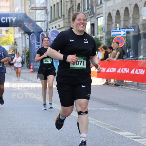 07.09.2025 - BARMER Alsterlauf Strokosch-Dieckow http://msf.ph/oto/8729843 07.09.2025 10:26:34 Ziel 2119, 2179, 3968, 4143, 4144, 4713, 4858, 5327, 8300, 8341 meine-sportfotos.de