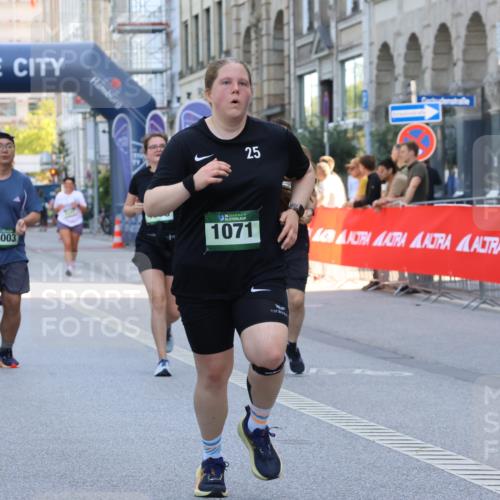07.09.2025 - BARMER Alsterlauf Strokosch-Dieckow http://msf.ph/oto/8729860 07.09.2025 10:26:34 Ziel 2119, 2179, 3968, 4143, 4144, 4713, 4858, 5327, 8300, 8341 meine-sportfotos.de