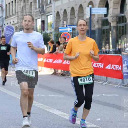 07.09.2025 - BARMER Alsterlauf Strokosch-Dieckow http://msf.ph/oto/8729877 07.09.2025 10:26:30 Ziel 3968, 4143, 4144, 4320, 6004, 8300, 8341 meine-sportfotos.de