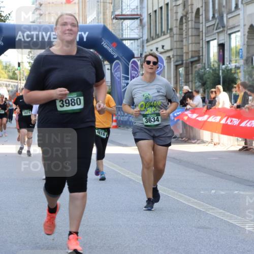 07.09.2025 - BARMER Alsterlauf Strokosch-Dieckow http://msf.ph/oto/8729927 07.09.2025 10:26:24 Ziel 3968, 4008, 4143, 4144, 4320, 5065, 6004, 8300 meine-sportfotos.de
