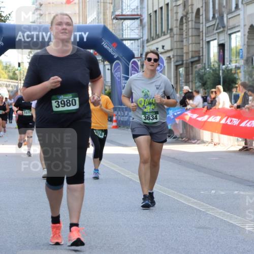07.09.2025 - BARMER Alsterlauf Strokosch-Dieckow http://msf.ph/oto/8729939 07.09.2025 10:26:24 Ziel 3968, 4008, 4143, 4144, 4320, 5065, 6004, 8300 meine-sportfotos.de