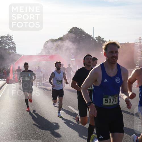 07.09.2025 - BARMER Alsterlauf Yannick Fuchs http://msf.ph/oto/8729955 07.09.2025 08:57:22 Laufen 8247, 3271, 5171, 5374 meine-sportfotos.de
