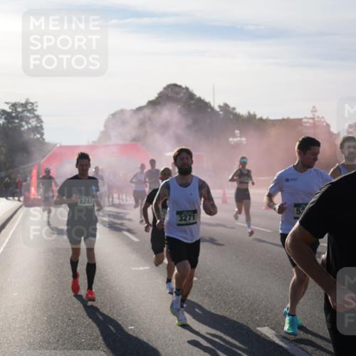 07.09.2025 - BARMER Alsterlauf Yannick Fuchs http://msf.ph/oto/8729963 07.09.2025 08:57:23 Laufen 8247, 3271, 52, 36, 5979 meine-sportfotos.de
