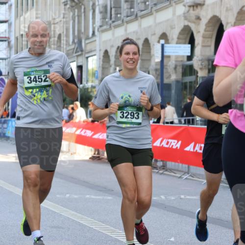 07.09.2025 - BARMER Alsterlauf Strokosch-Dieckow http://msf.ph/oto/8729992 07.09.2025 10:26:18 Ziel 4008, 4320, 5065, 5347, 5417, 5439, 6004, 8300 meine-sportfotos.de