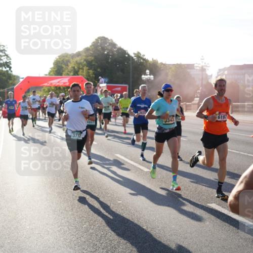 07.09.2025 - BARMER Alsterlauf Yannick Fuchs http://msf.ph/oto/8730020 07.09.2025 08:57:34 Laufen 3717, 1997, 343, 6197 meine-sportfotos.de