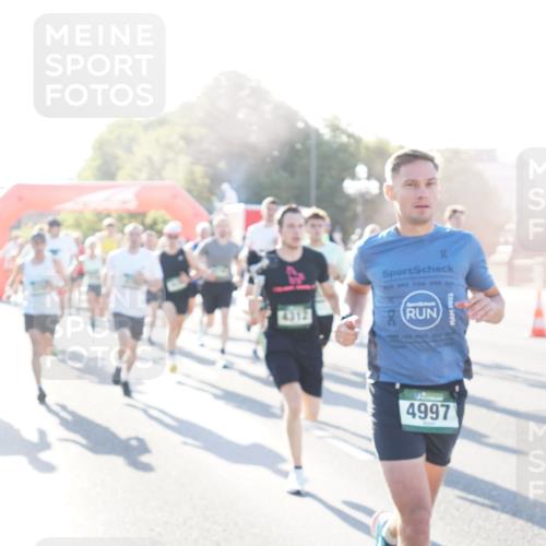 07.09.2025 - BARMER Alsterlauf Yannick Fuchs http://msf.ph/oto/8730028 07.09.2025 08:57:35 Laufen 4312, 2023, 4997 meine-sportfotos.de