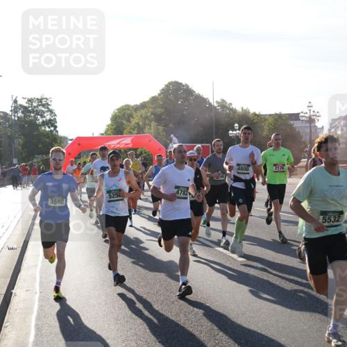 07.09.2025 - BARMER Alsterlauf Yannick Fuchs http://msf.ph/oto/8730039 07.09.2025 08:57:36 Laufen 525, 4782, 3598, 4800, 2176, 5532, 205, 3669 meine-sportfotos.de